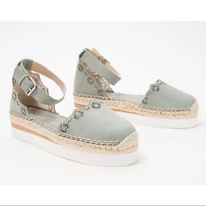 Vince Camuto Breshan Espadrilles